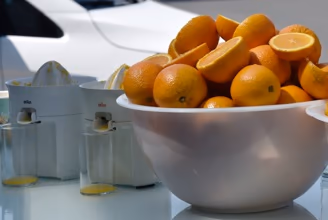 Orangensaft aus der legendären Saftpresse MPZ 2/22